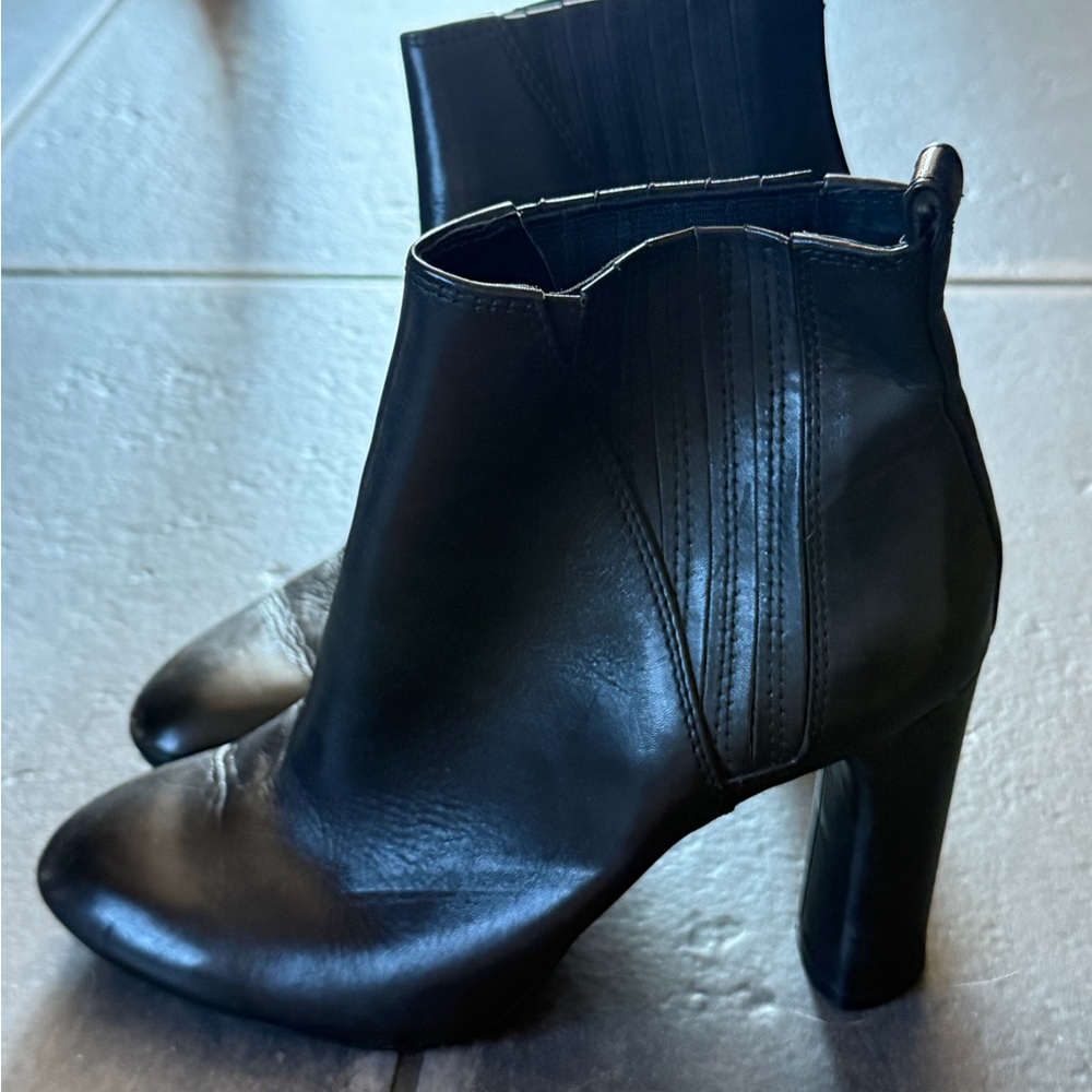Vince Camuto Black Heeled Boots